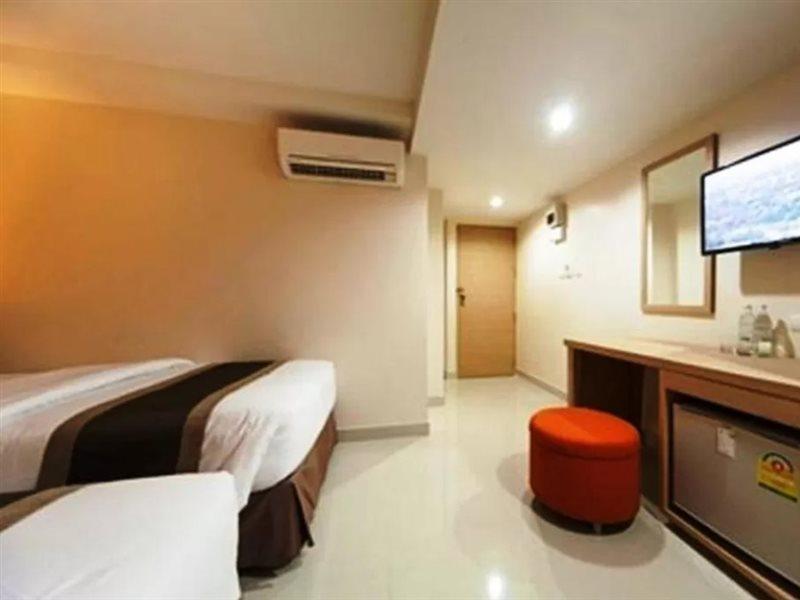 Gateway Hotel Pratunam Бангкок Экстерьер фото