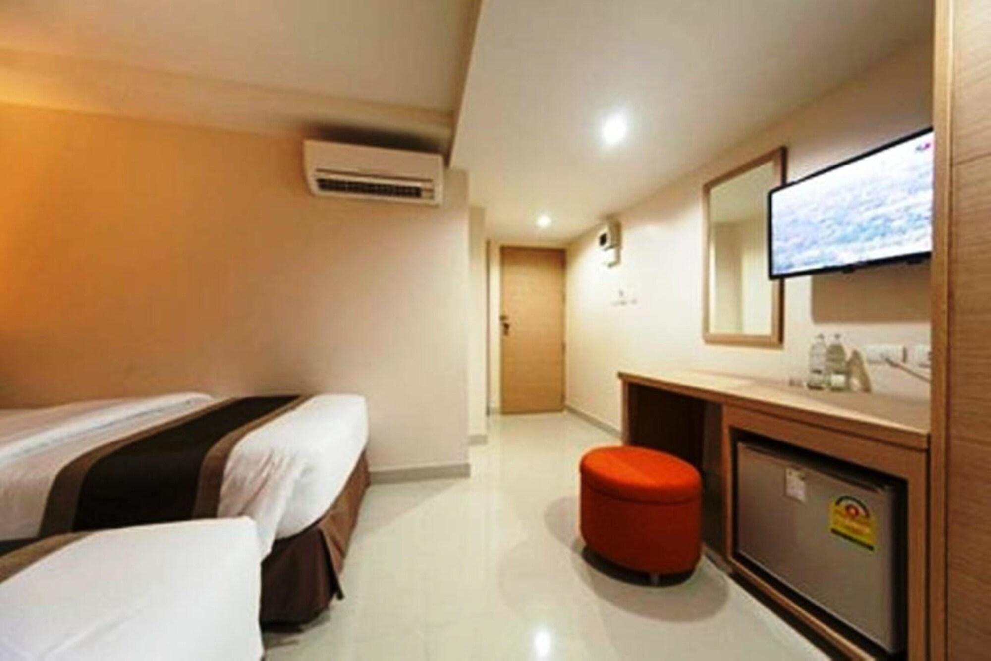 Gateway Hotel Pratunam Бангкок Экстерьер фото