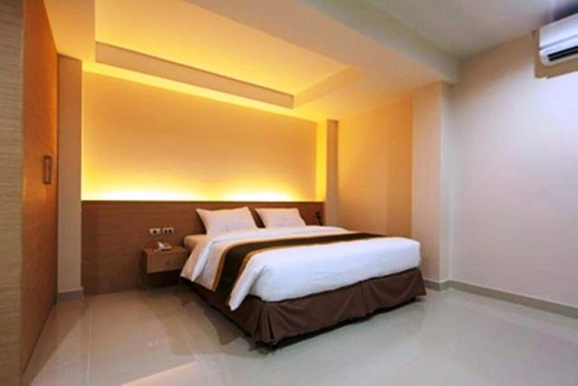 Gateway Hotel Pratunam Бангкок Экстерьер фото