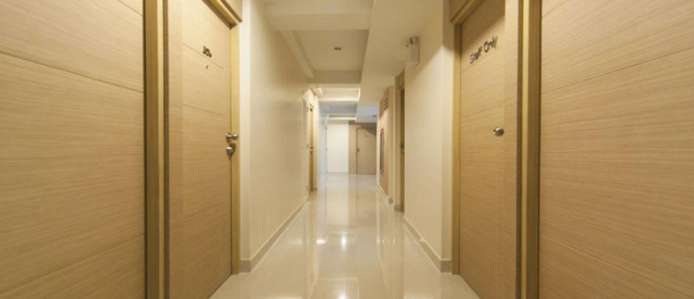 Gateway Hotel Pratunam Бангкок Экстерьер фото