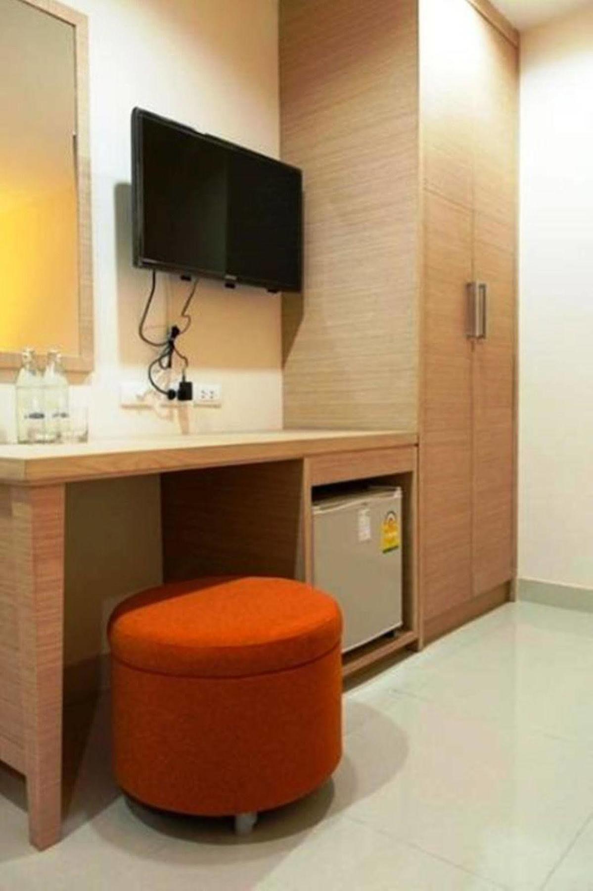 Gateway Hotel Pratunam Бангкок Экстерьер фото